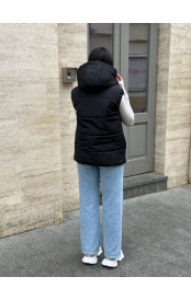 Жилетка жіноча дута зі знімним капюшоном, безрукавка жіноча тепла чорна